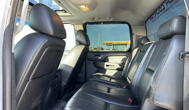 
								2013 GMC 2500HD full									