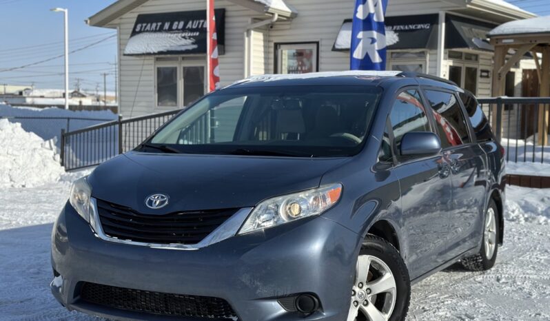 2014 Toyota Sienna LE