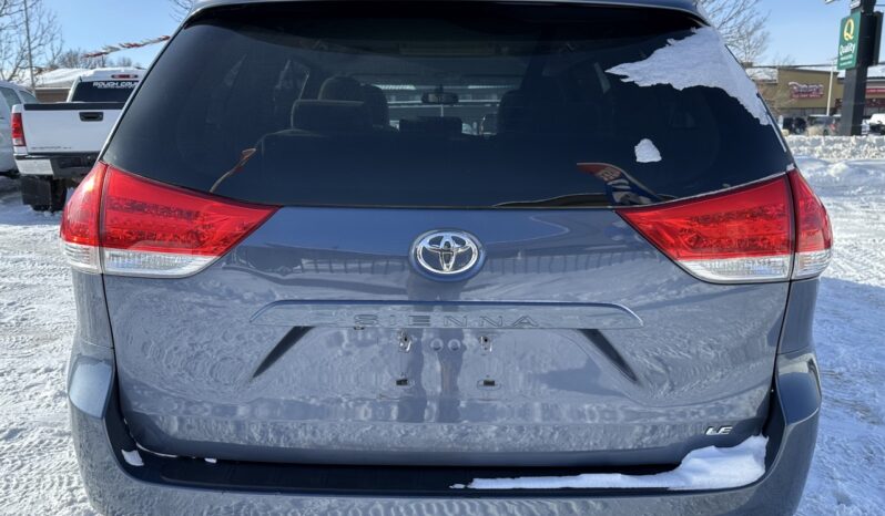 2014 Toyota Sienna LE