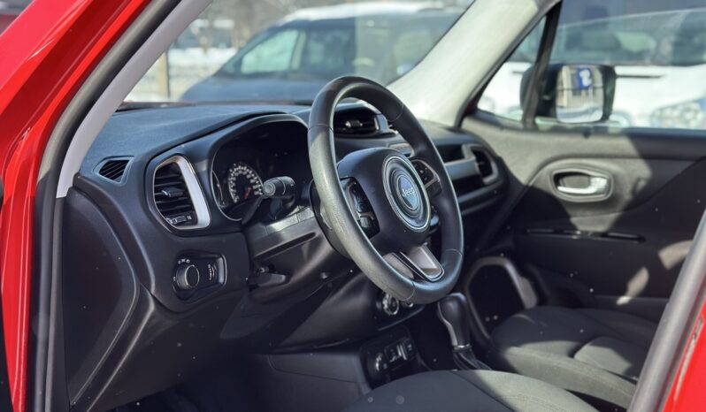 
								2015 Jeep Renegade Sport full									