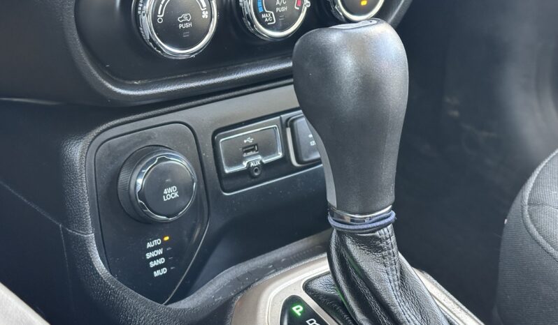 
								2015 Jeep Renegade Sport full									