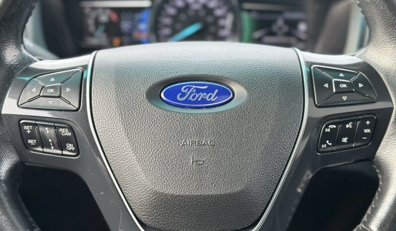 
								2016 Ford Explorer Limited full									
