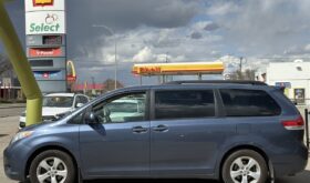 2014 Toyota Sienna LE