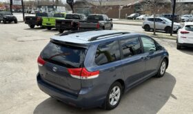2014 Toyota Sienna LE