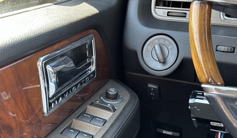 
								2012 Lincoln Navigator L full									