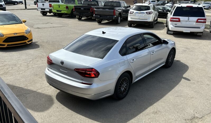 
								2018 Volkswagen Passat full									