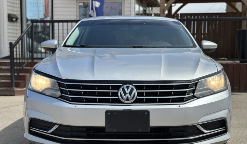 
								2018 Volkswagen Passat full									