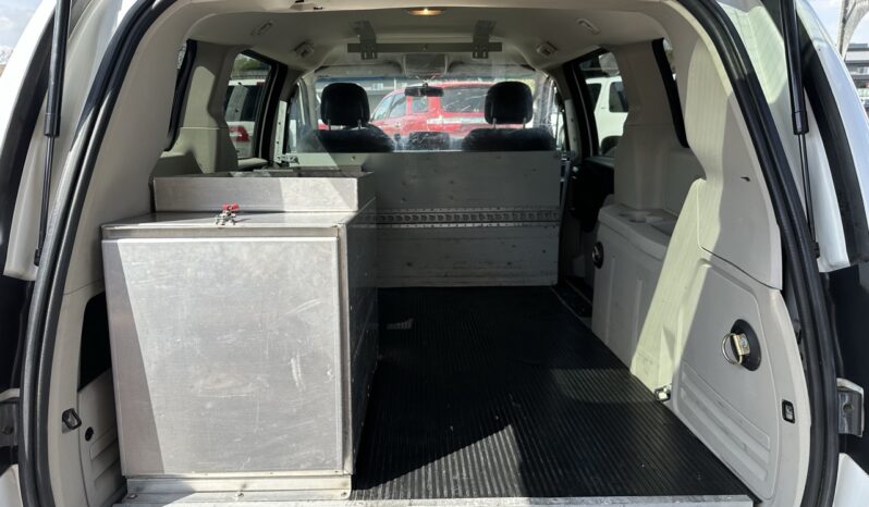 
								2014 Ram Cargo Van full									