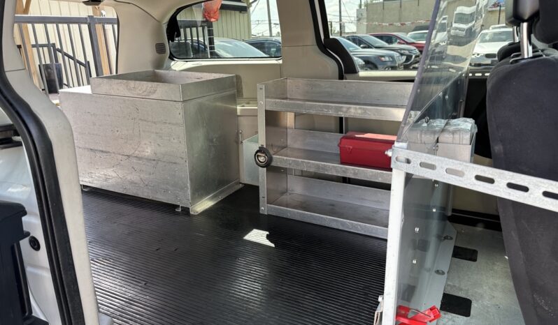 
								2014 Ram Cargo Van full									