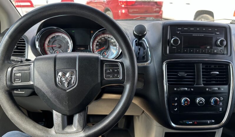 
								2014 Ram Cargo Van full									