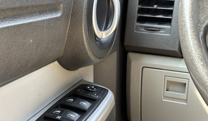 
								2007 Dodge Nitro full									