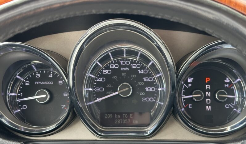
								2011 Lincoln MKT full									