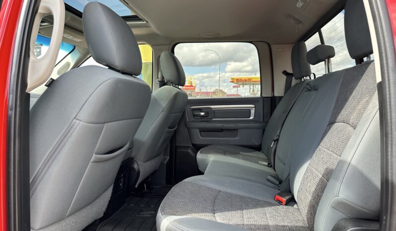 
								2017 Ram 1500 SLT full									