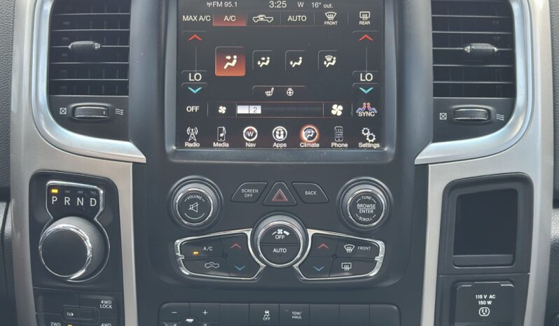 
								2017 Ram 1500 SLT full									