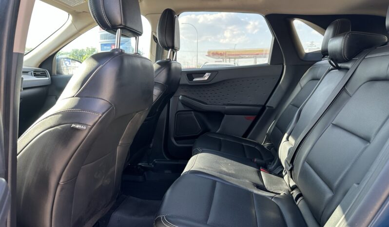 
								2020 Ford Escape SEL full									