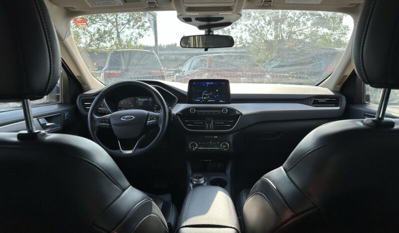 
								2020 Ford Escape SEL full									