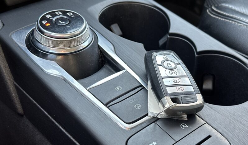 
								2020 Ford Escape SEL full									