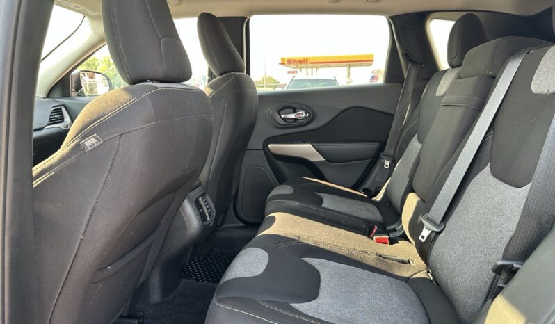 
								2018 Jeep Cherokee Sport full									