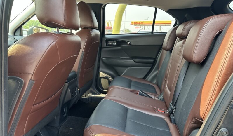 
								2019 Mitsubishi Eclipse Cross LE full									