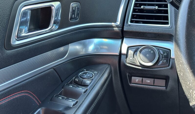 
								2016 Ford Explorer Sport full									