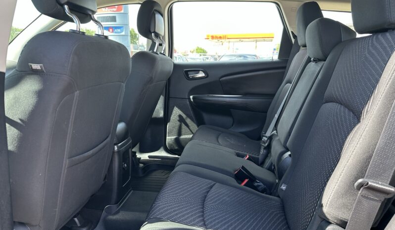 
								2016 Dodge Journey SE full									