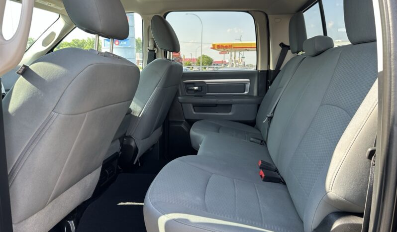 
								2014 Ram 1500 Big Horn full									