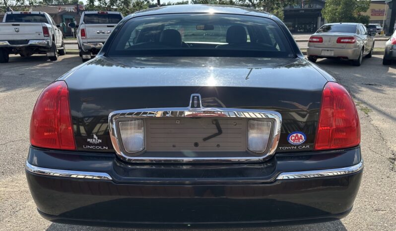 2009 Lincoln Town Car Signature Limited