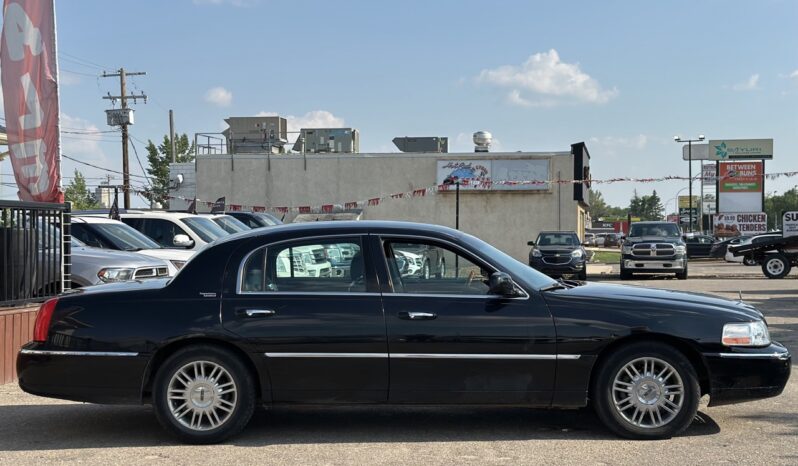 2009 Lincoln Town Car Signature Limited