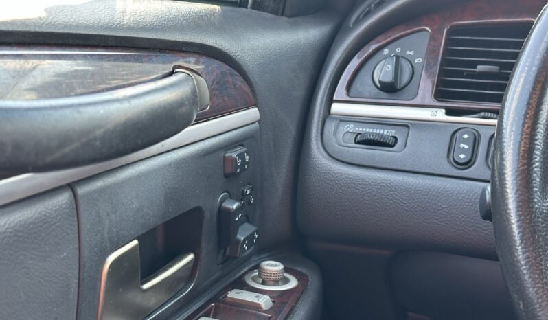 
								2009 Lincoln Town Car Signature Limited full									