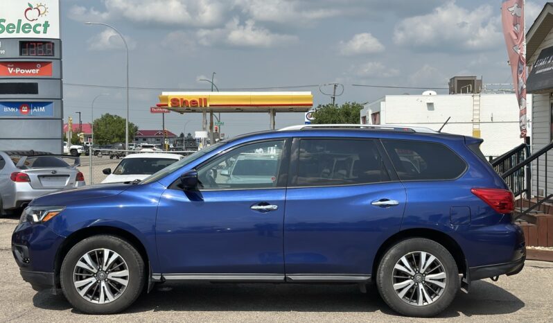 2018 Nissan Pathfinder SV Tech