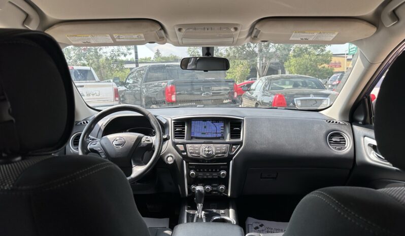
								2018 Nissan Pathfinder SV Tech full									