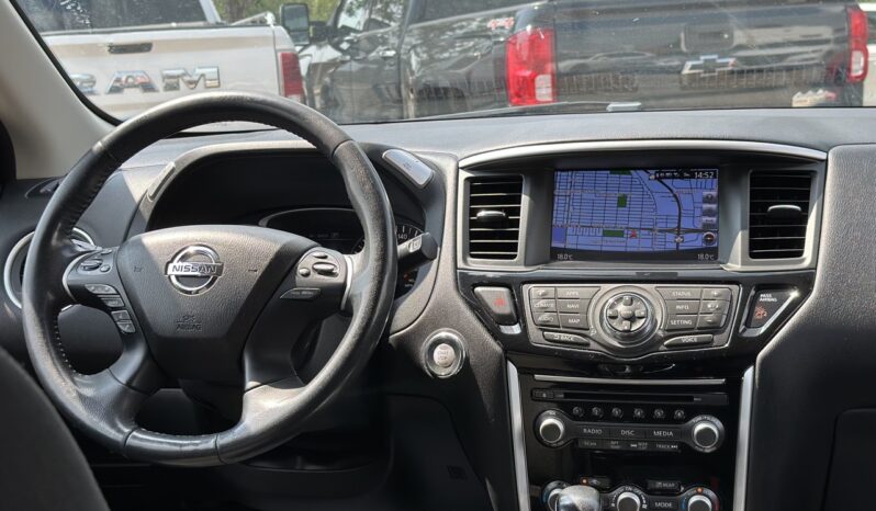 
								2018 Nissan Pathfinder SV Tech full									