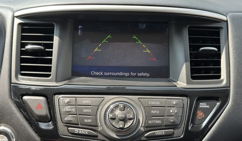 
								2018 Nissan Pathfinder SV Tech full									
