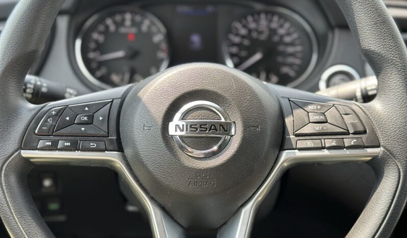 
								2018 Nissan Rogue SV full									