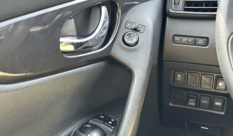 
								2018 Nissan Rogue SV full									