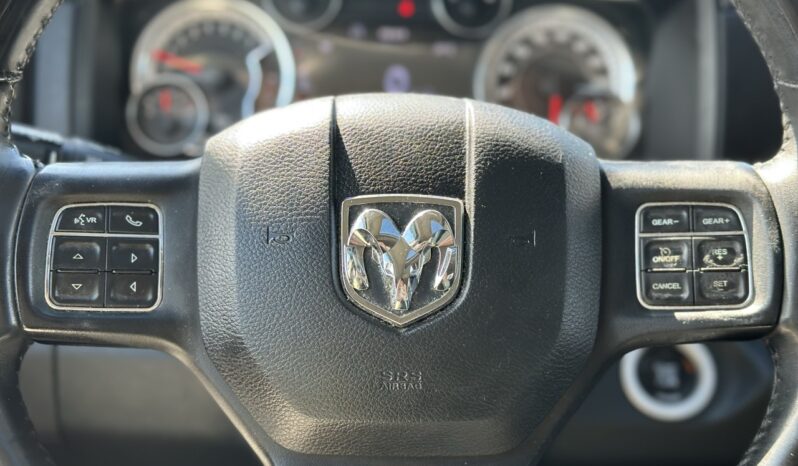 
								2015 Ram 1500 Sport full									