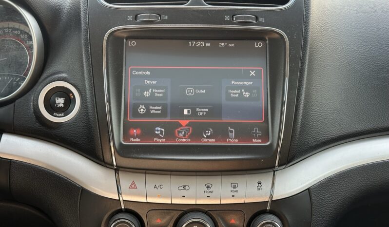 
								2016 Dodge Journey SXT full									