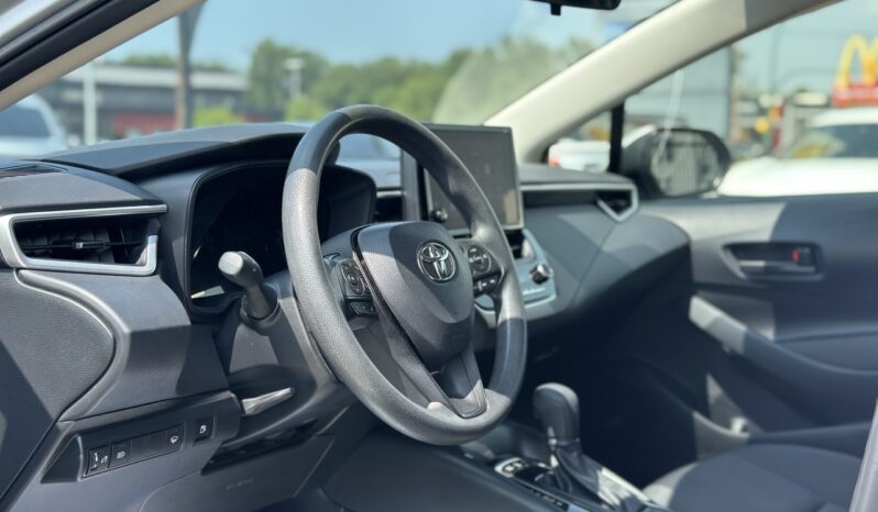 
								2024 Toyota Corolla LE Hybrid full									