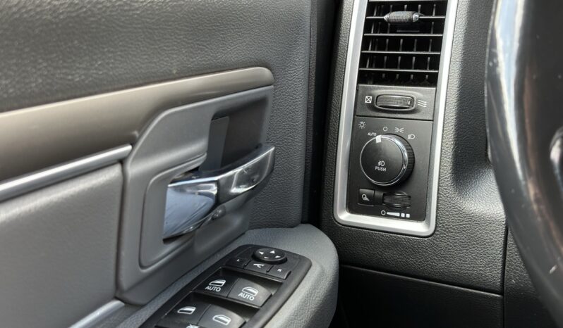 
								2017 Ram 1500 full									