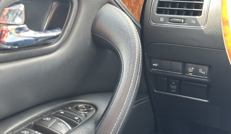 
								2015 Infiniti QX80 4WD full									