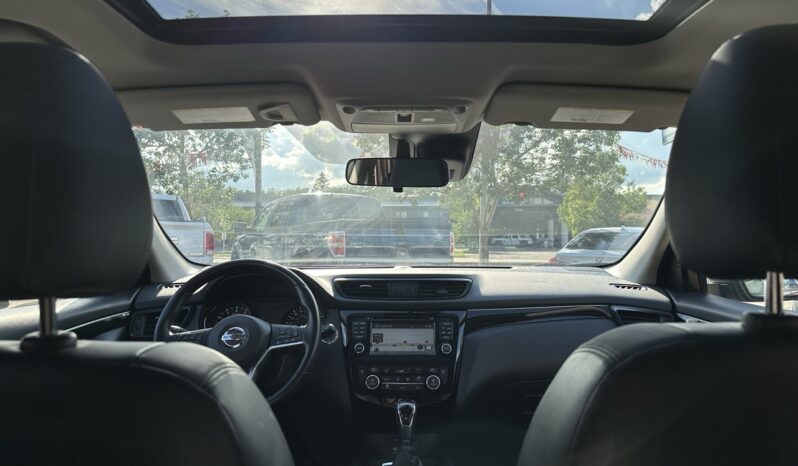 
								2018 Nissan Qashqai SL full									