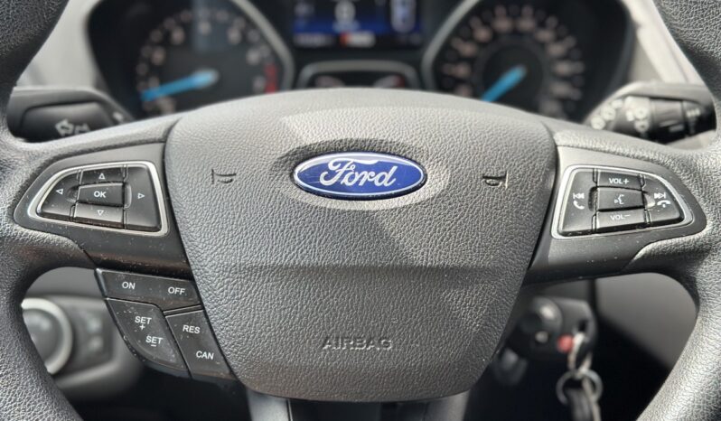 
								2018 Ford Escape SE full									