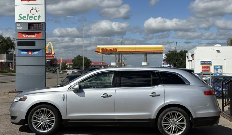
								2013 Lincoln MKT full									