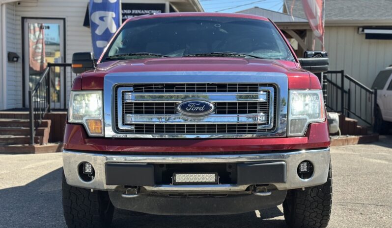 
								2014 Ford F-150 XLT full									