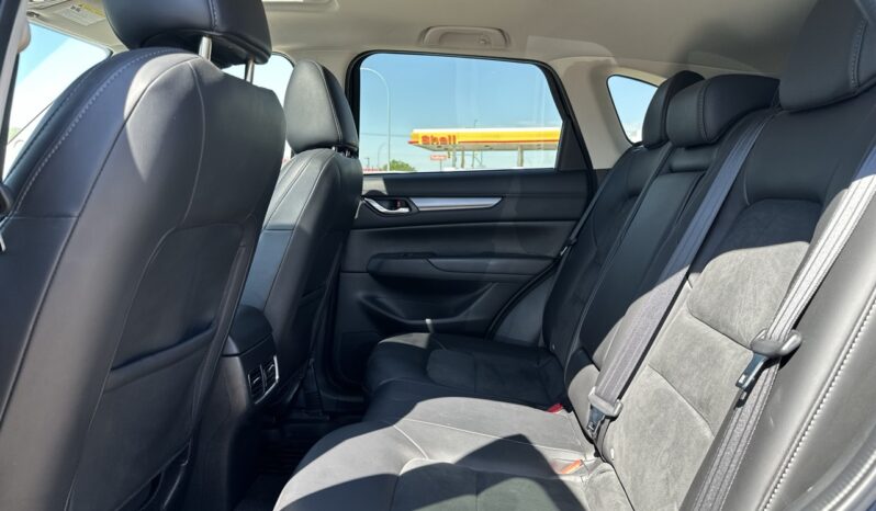
								2018 Mazda CX-5 Touring full									