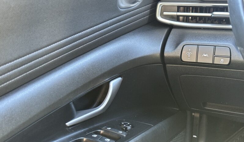 
								2021 Hyundai Elantra SEL full									