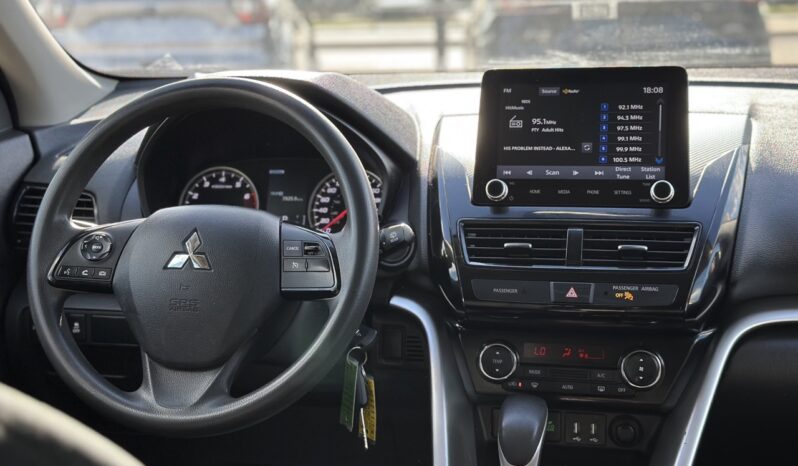 
								2022 Mitsubishi Eclipse Cross ES full									