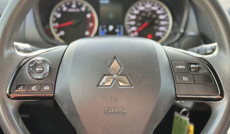 
								2022 Mitsubishi Eclipse Cross ES full									